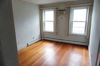 665 Smith St in Providence, RI - Building Photo - Building Photo
