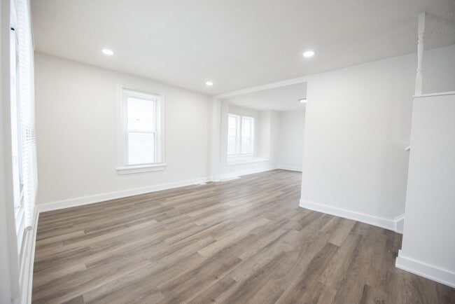 property at 1937 Washington Ave