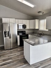 405 W 375 N in Clearfield, UT - Building Photo - Building Photo