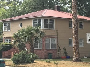 626 NW 10th Ave in Gainesville, FL - Foto de edificio - Building Photo