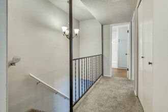 1229 Lakecrest Dr in Norman, OK - Building Photo - Building Photo