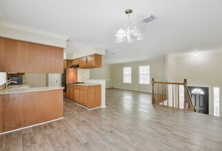 2915 Valley Rose Dr in Houston, TX - Building Photo - Building Photo