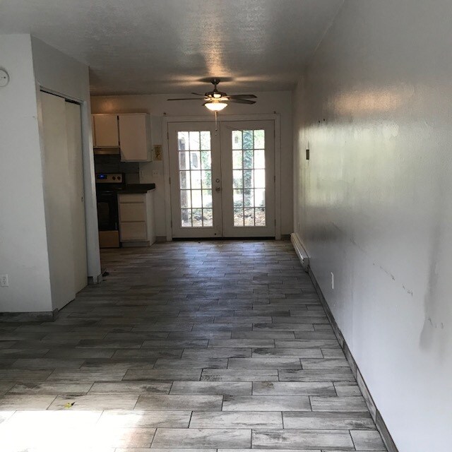 705 Bunker Hill Rd in Ashtabula, OH - Building Photo - Building Photo