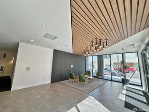 52 Kirkwood Ave, Unit 325 in San Francisco, CA - Building Photo - Building Photo