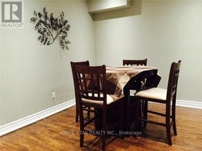 2079 The Collegeway in Mississauga, ON - Building Photo - Building Photo