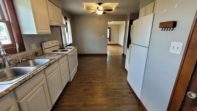 908 S 1st St in Norfolk, NE - Building Photo - Building Photo