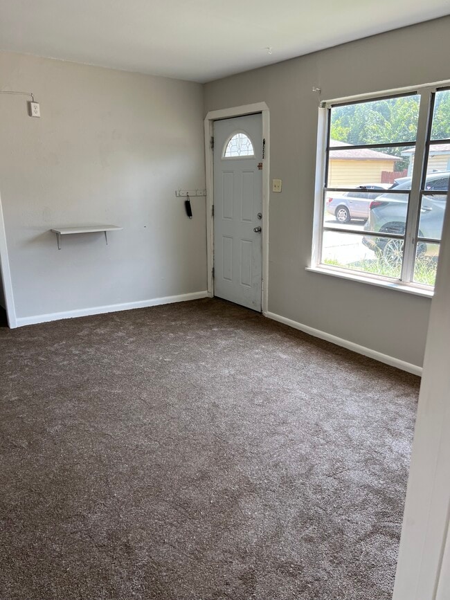 1925 Ojeman Rd, Unit #3