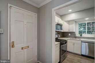 3239 Gunston Rd in Alexandria, VA - Building Photo - Building Photo