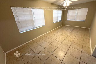 105 Ridge Ct in Brandon, FL - Foto de edificio - Building Photo