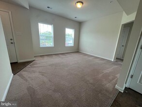 103 Goods Wy in Waynesboro, PA - Building Photo - Building Photo