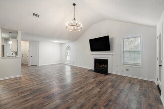 1167 Landsdowne Dr in Charleston, SC - Building Photo - Building Photo