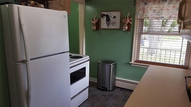 521 Lonsvale Dr in Anderson, IN - Building Photo - Building Photo