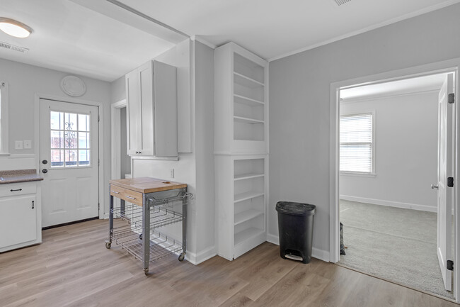 property at 3086 Spottswood Ave