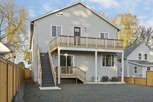 Modern Hillsboro apartment 2 blocks from O in Hillsboro, OR - Building Photo