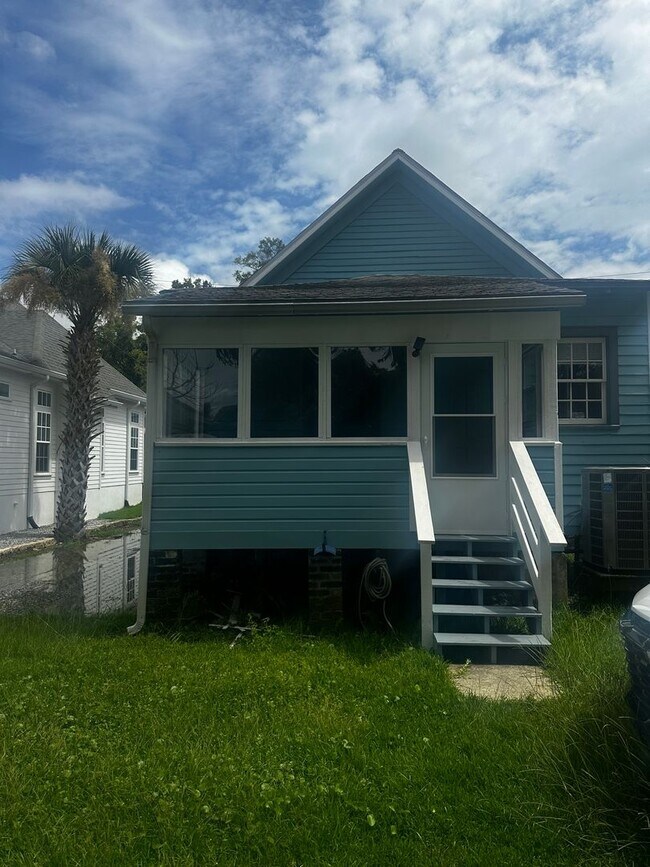 406 E Intendencia St in Pensacola, FL - Building Photo - Building Photo