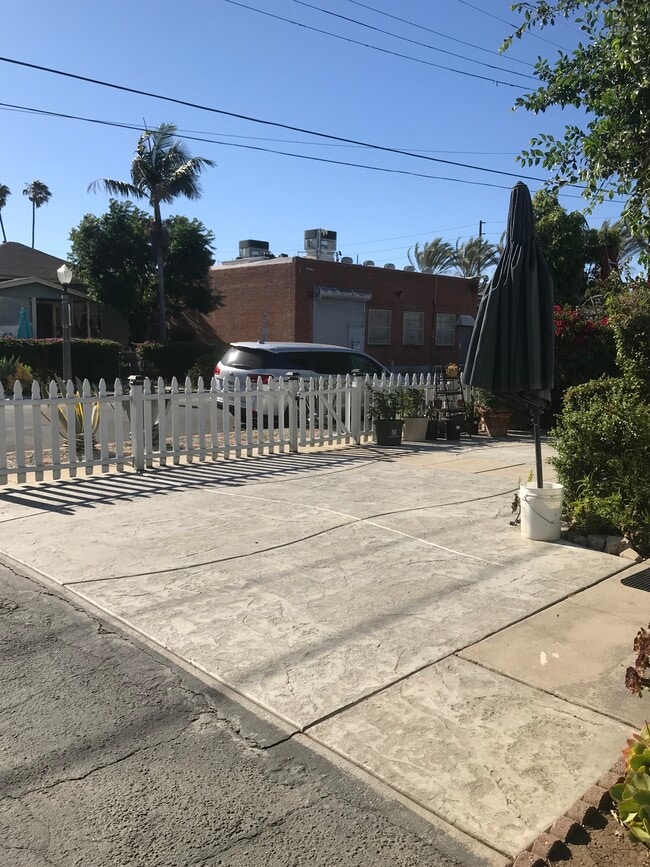 3530 Helms Ave in Culver City, CA - Building Photo - Building Photo