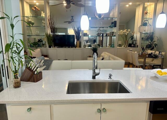 9303 Chapman Oak Ct in Palm Beach Gardens, FL - Building Photo - Building Photo