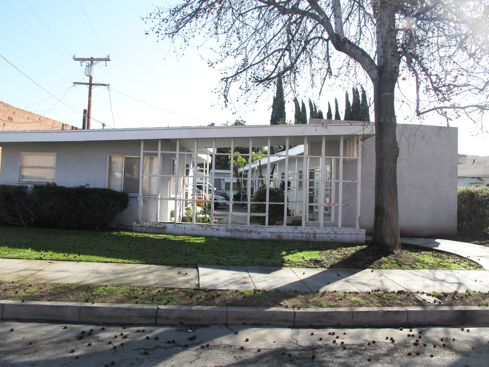 112 S Alanmay Ave in San Gabriel, CA - Building Photo