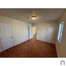 1939 W 35th St in Los Angeles, CA - Building Photo - Building Photo