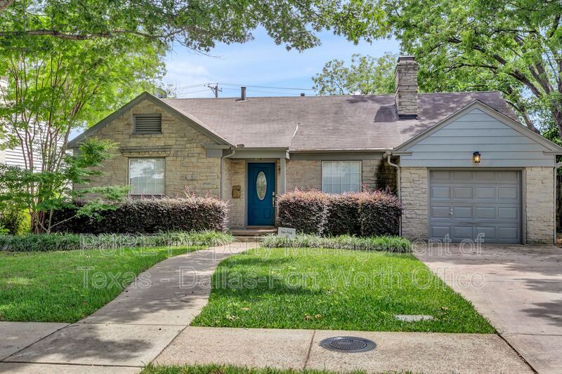 2234 W Colorado Blvd in Dallas, TX - Building Photo