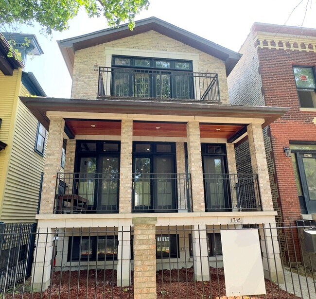 property at 1745 W Cornelia Ave