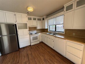 207 SW 7th St in Bentonville, AR - Building Photo - Building Photo