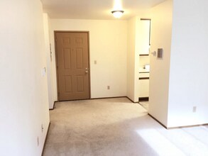 2251 NE Blakeley St in Seattle, WA - Building Photo - Building Photo