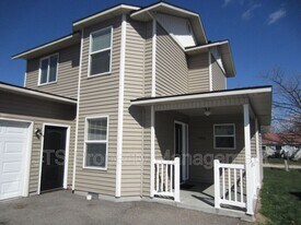 7904-7906 W Colehaven Ct