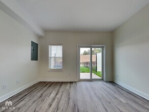 2395 Eagle Creek Ct in Winston-Salem, NC - Foto de edificio - Building Photo