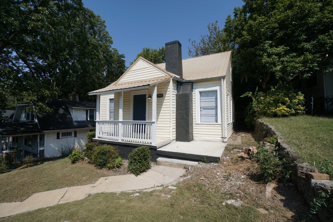 1906 15th Ct N in Birmingham, AL - Building Photo