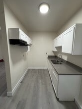 1991 Myrtle Ave, Unit 1991 in Long Beach, CA - Building Photo - Building Photo