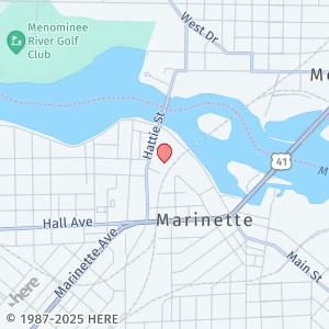 10 Cottage Row in Marinette, WI - Building Photo