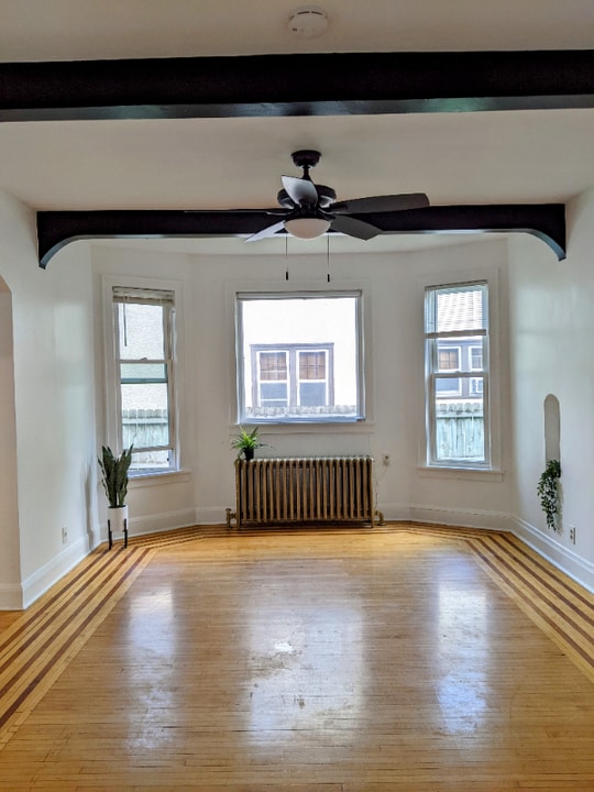 1021 23rd Ave NE in Minneapolis, MN - Building Photo