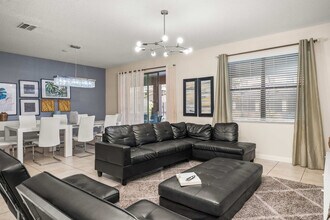 1429 Wexford Way in Four Corners, FL - Building Photo - Building Photo