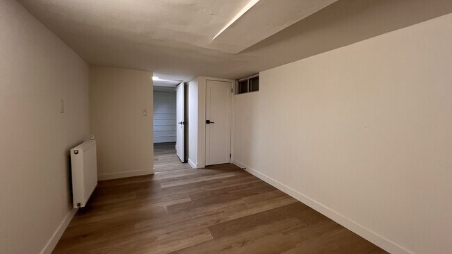 property at 131 Vine St S