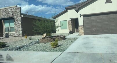6954 Santa Marta St in Las Cruces, NM - Building Photo - Building Photo