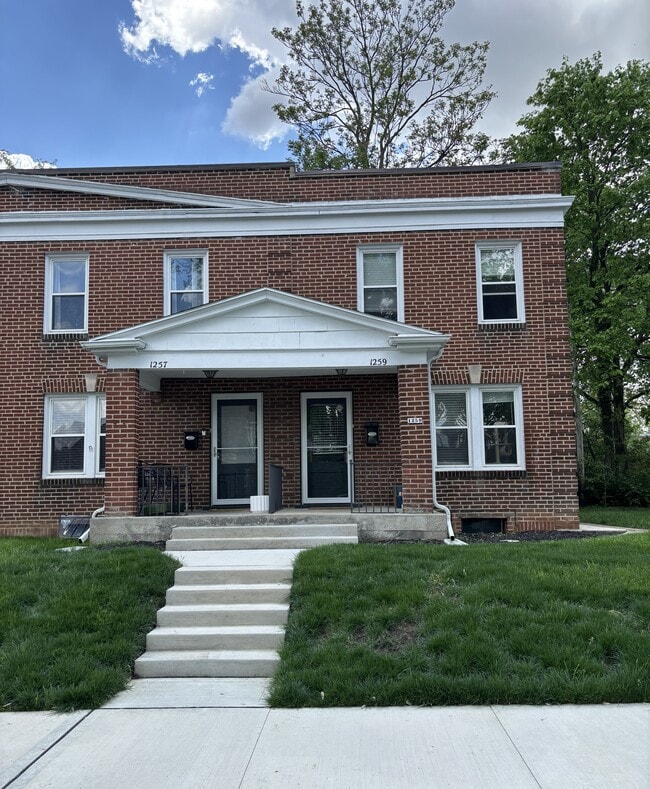 1253-1259 Thornwood Pl in Columbus, OH - Building Photo - Building Photo