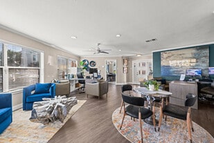 Lakeside at Campeche in Galveston, TX - Building Photo