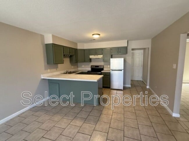 2215 Hurst Ln in Jonesboro, AR - Foto de edificio - Building Photo