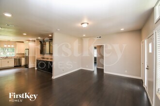 5521 Coppedge Ave in Jacksonville, FL - Foto de edificio - Building Photo