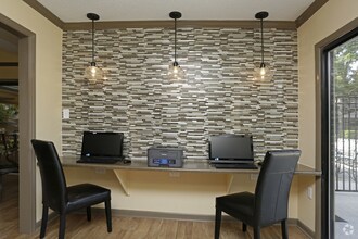 Haywood Pointe Apartments in Greenville, SC - Building Photo - Building Photo