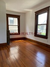 18-22 Wilmer St, Unit 18W-2 in Rochester, NY - Building Photo - Building Photo