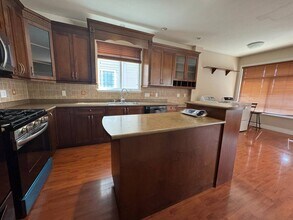 10321 244 St in Maple Ridge, BC - Building Photo - Building Photo