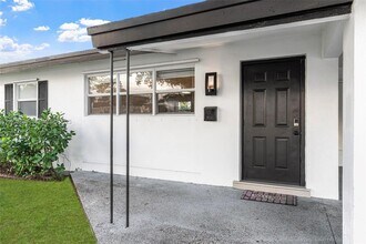 1472 NE 62nd St in Fort Lauderdale, FL - Building Photo - Building Photo