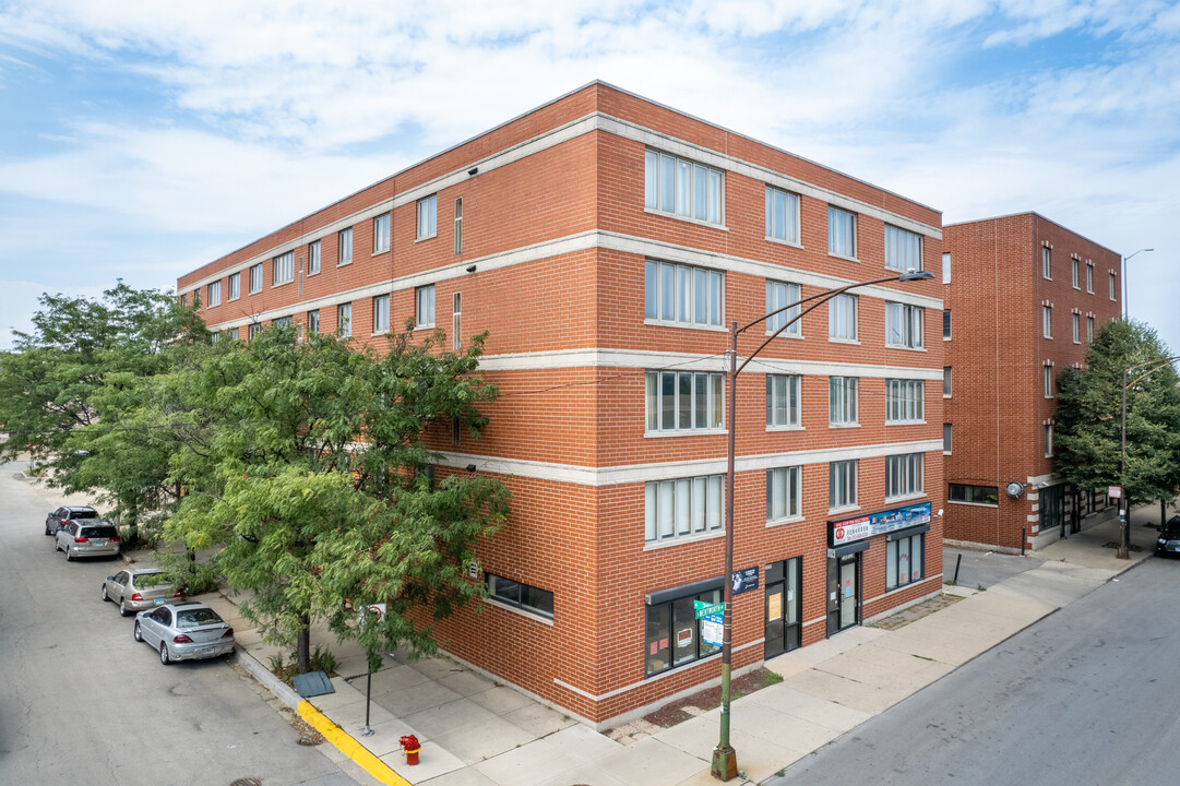 2738 S Wentworth Ave in Chicago, IL - Building Photo