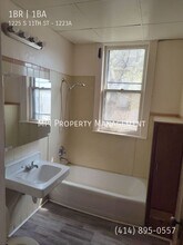 1225 S 11th St-Unit -1223A in Milwaukee, WI - Building Photo - Building Photo