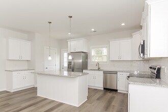 2309 Newland Rd in Charlotte, NC - Building Photo - Building Photo
