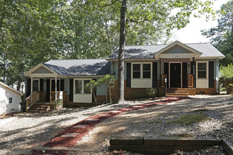 Saluda Forest in Greenville, SC - Foto de edificio - Building Photo