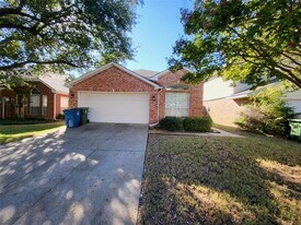 918 Azalia Dr in Lewisville, TX - Building Photo