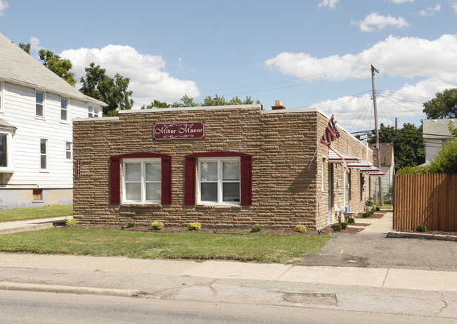 18870 Allen Rd in Melvindale, MI - Foto de edificio - Building Photo